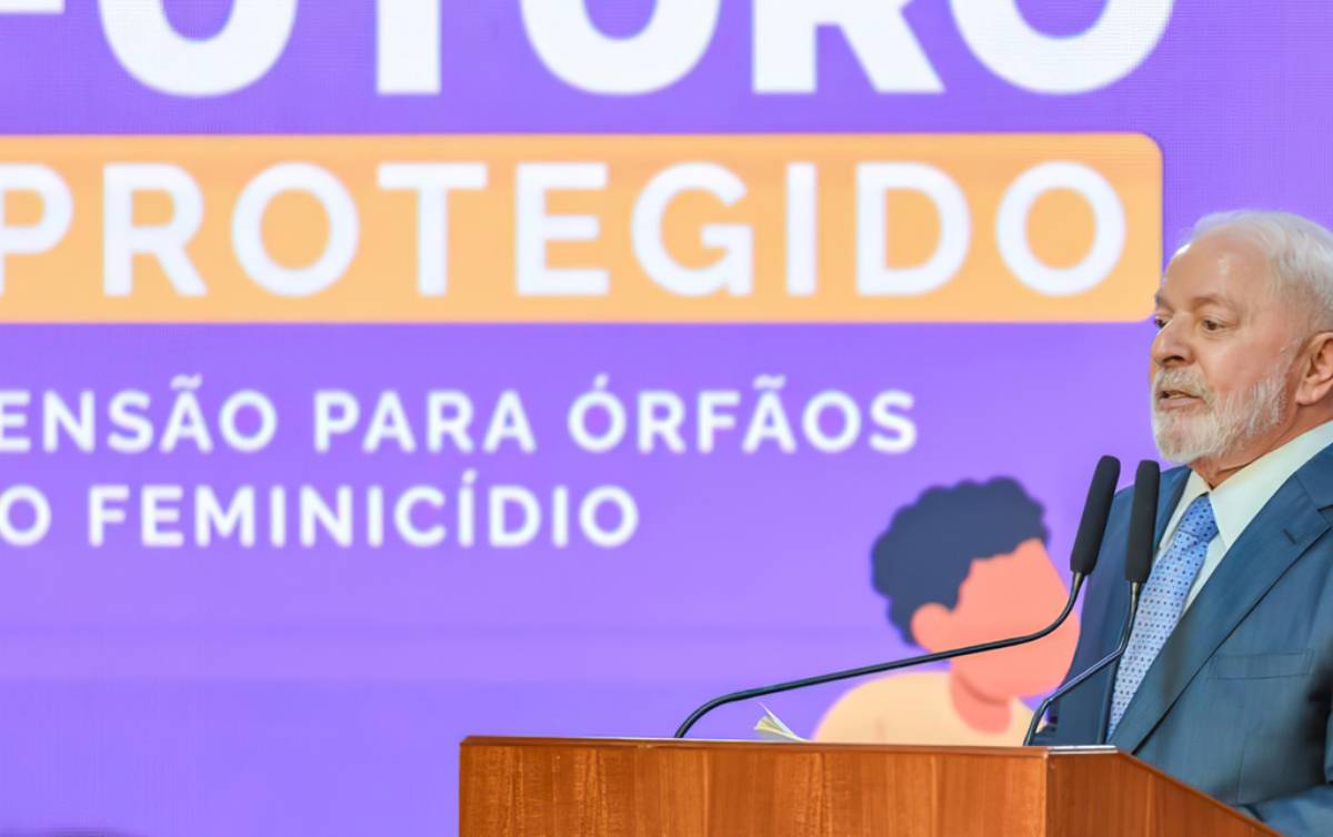 Lula sanciona lei que garante pensão a órfãos do feminicídio