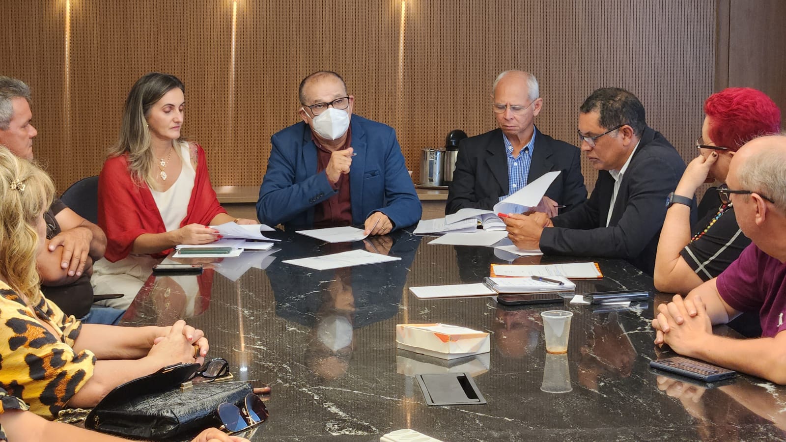 Secretário ver com bons olhos reajustar salários de servidores e professores com piso do Fundeb