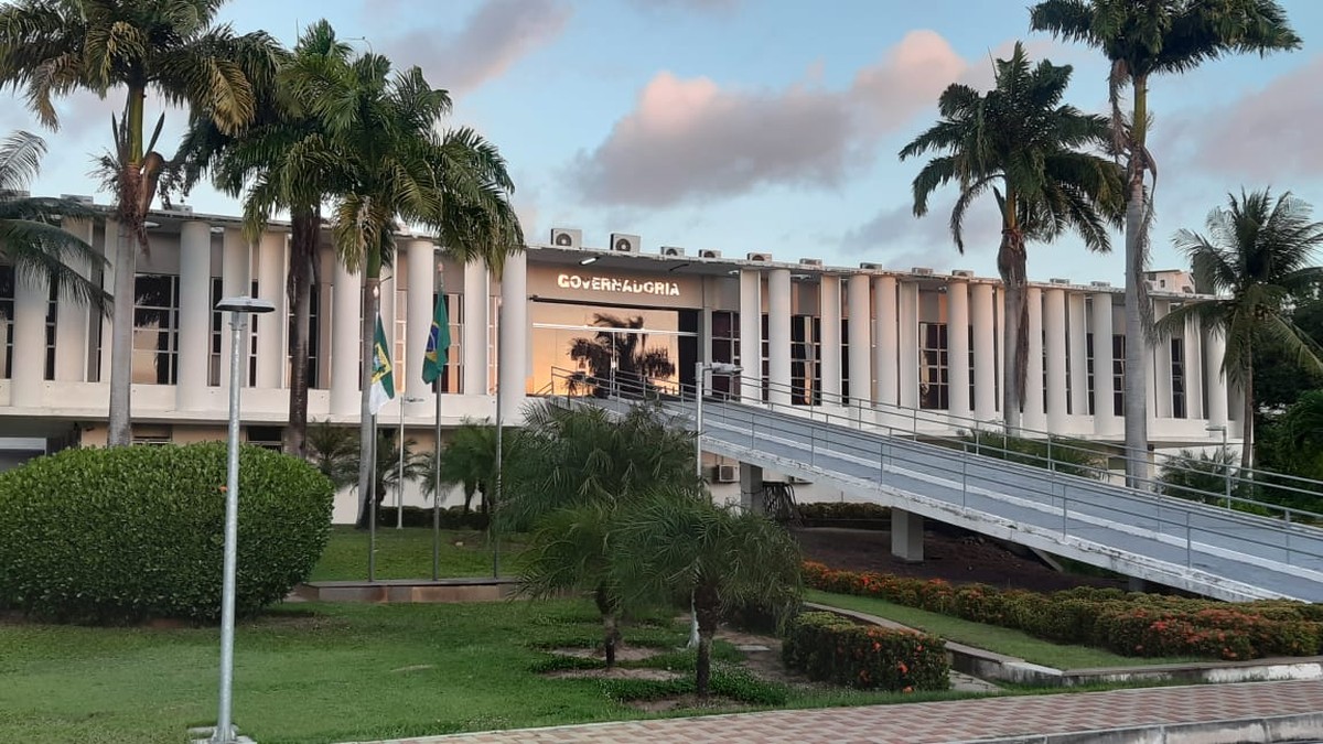 Governo do RN só investe para aumentar desigualdade salarial dos servidores públicos